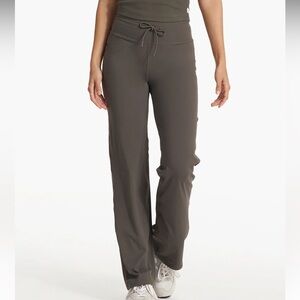 Brand New Vuori Daily Wideleg
Women's BreatheInterlock™ Pants
